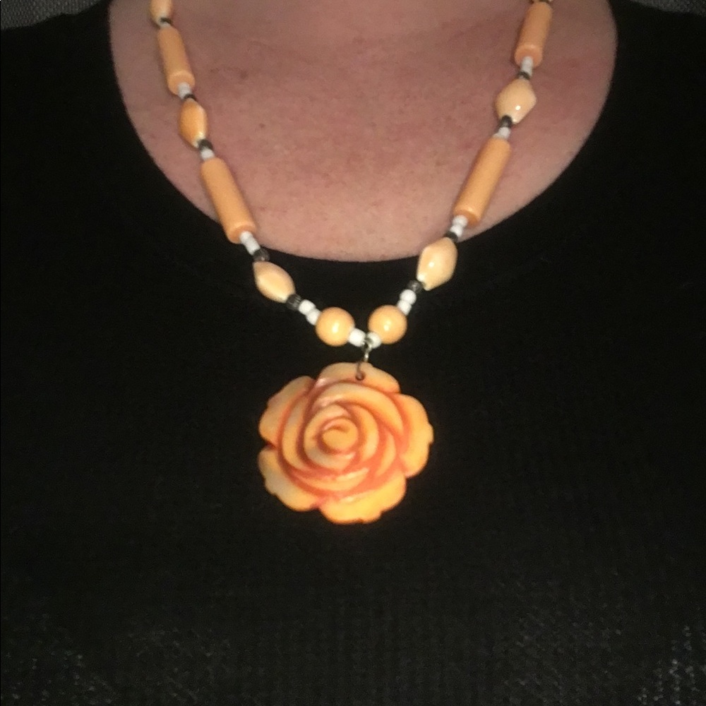 Mother of pearl apricot color rose charm necklace